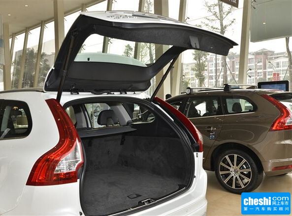 沃尔沃亚太  2.0T T5 AWD 后备箱整体特写