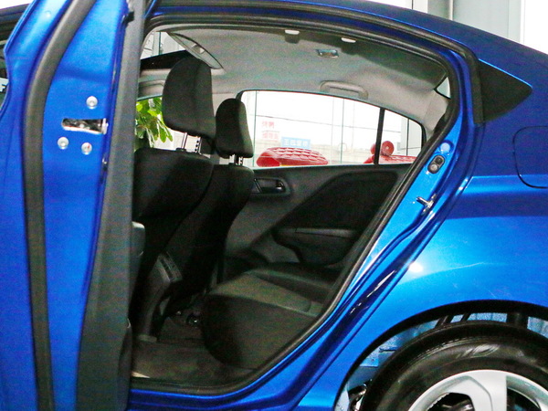 廣汽本田  1.5L CVT 第二排空間
