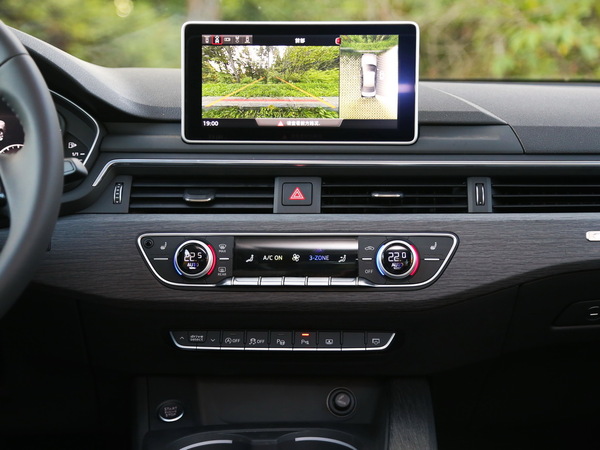 一汽奥迪  45 中控台