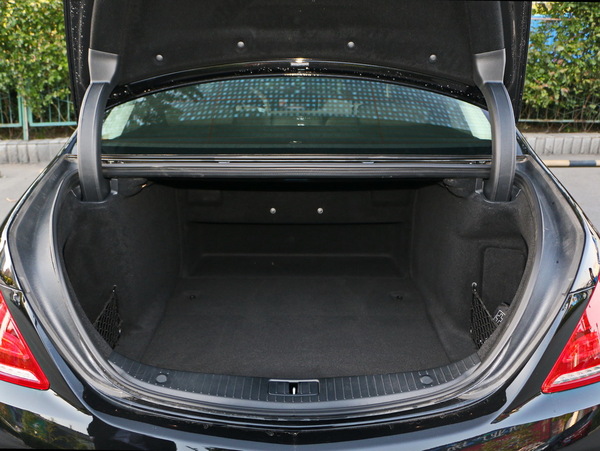 奔驰(进口)  S 后备箱