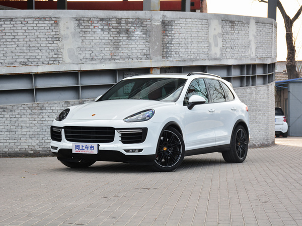 保时捷  Cayenne 左前正45度