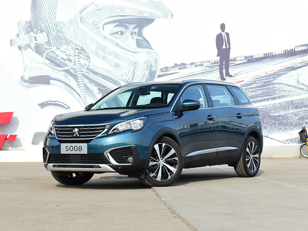 东风标致  380THP 左前正45度