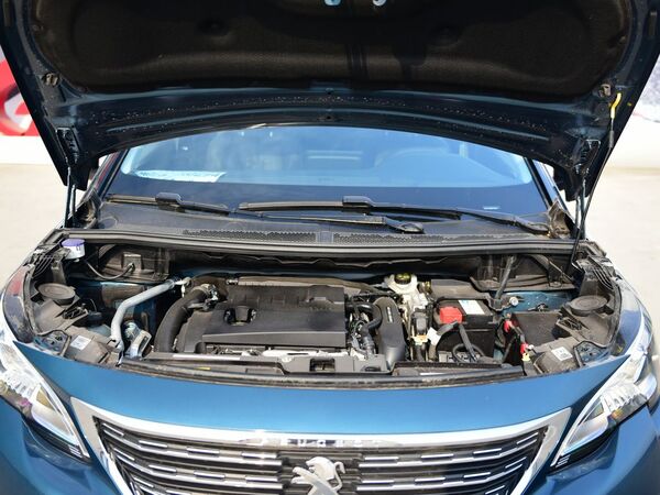 东风标致  380THP 发动机舱