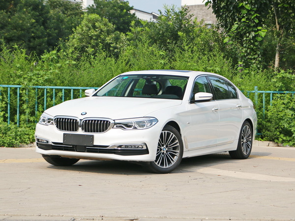 华晨宝马 540Li 左前正45度