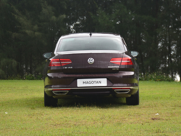 一汽-大众  380TSI DSG 正后