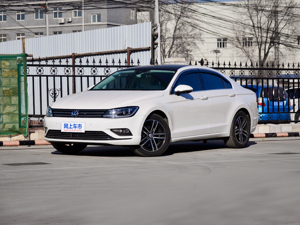 上汽大众  280TSI 右前正45度