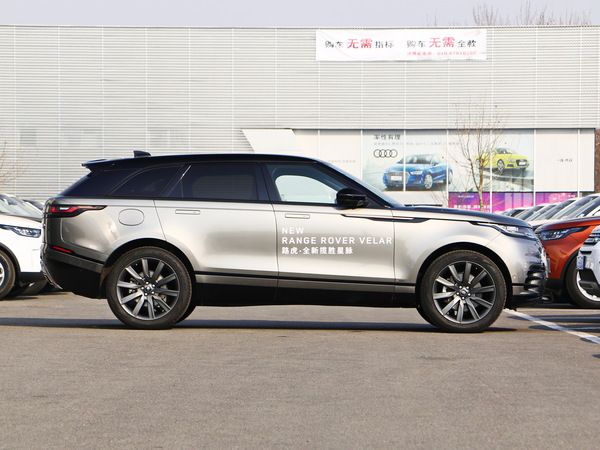 路虎 P380 R-DYNAMIC 正右侧