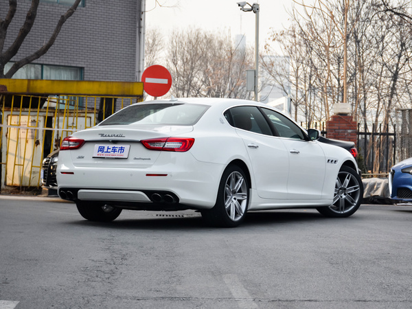 玛莎拉蒂  3.0T 430Hp 右后正45度