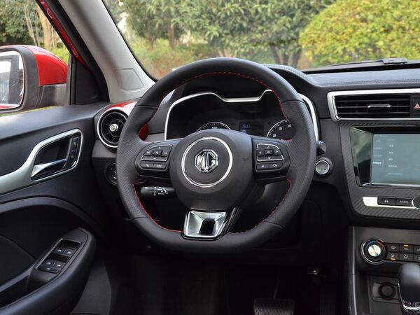 MG  1.5L 方向盘