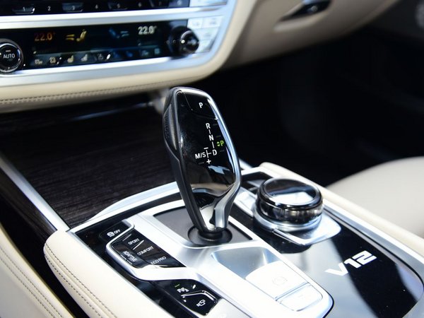 宝马7系新能源_宝马7系收入