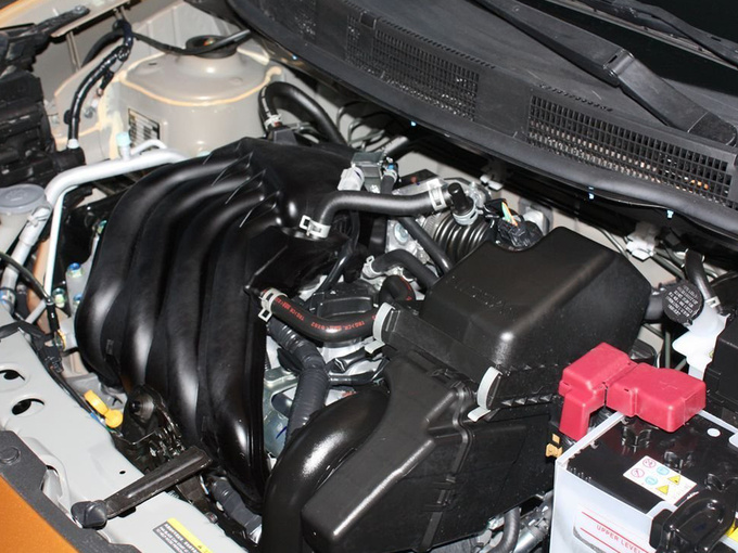 东风日产  1.5L 自动 发动机