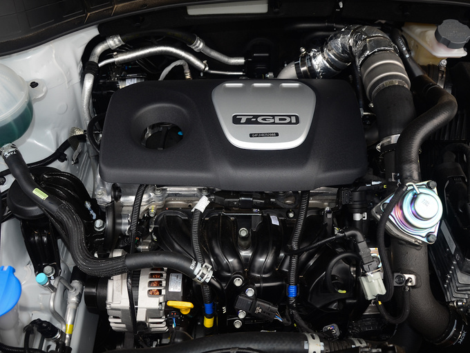 北京现代  1.6T 双离合 发动机