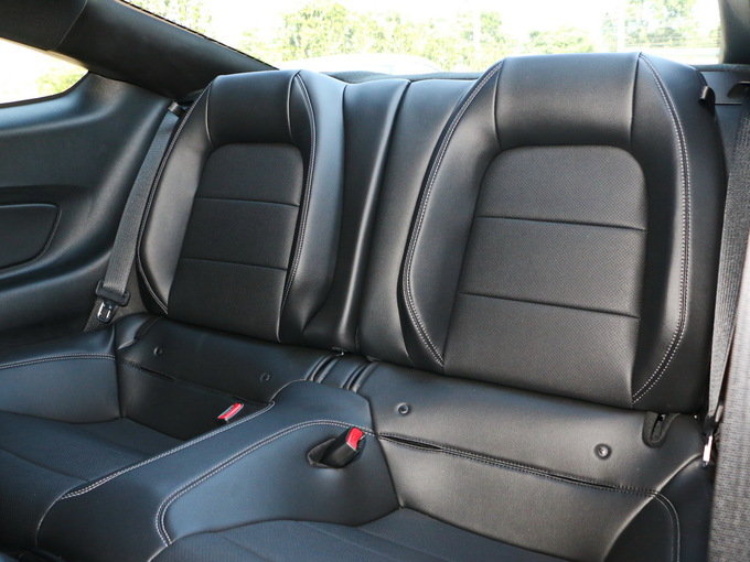 福特(进口)  2.3T 第二排座椅
