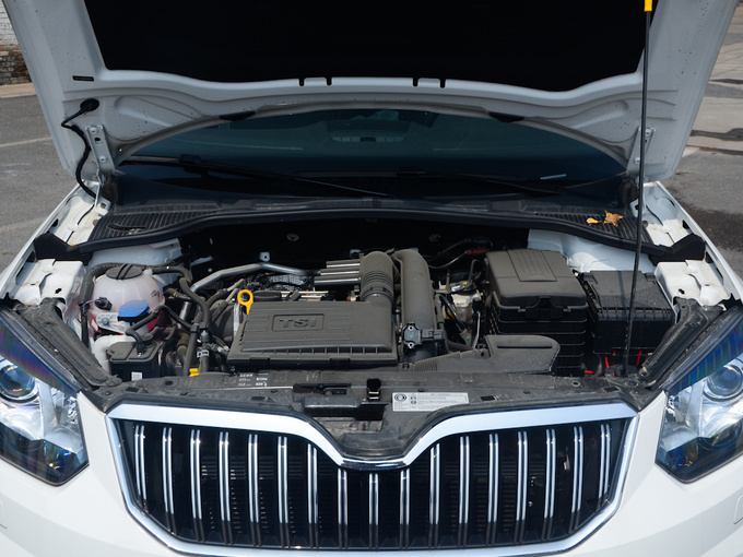 斯柯达  280TSI 发动机舱