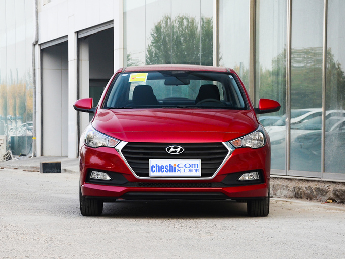 北京现代  1.4L 正前