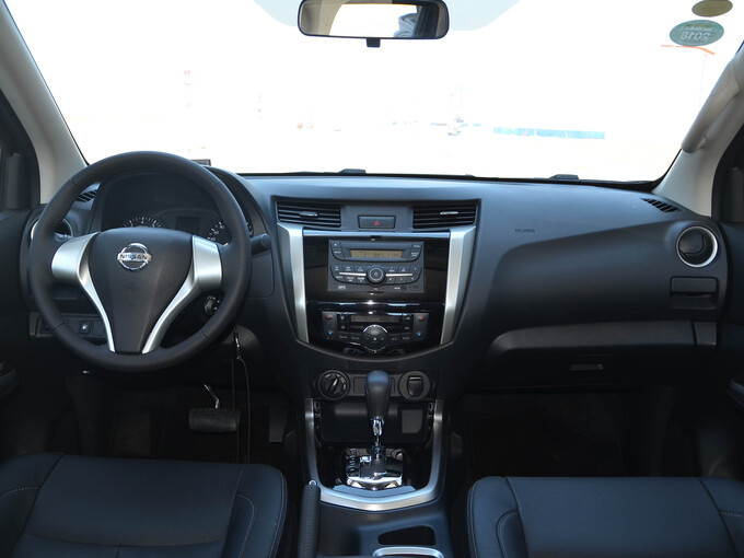 郑州日产  2.5L 大中控全景