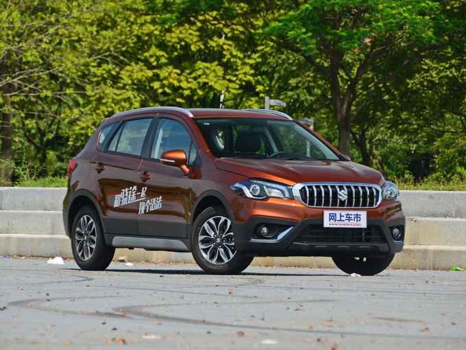 长安铃木  1.6L 右前正45度