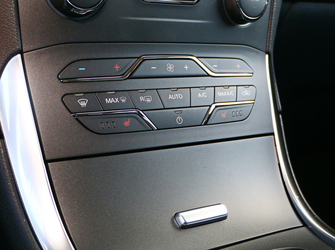 长安福特  EcoBoost 245 两驱豪锐型