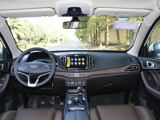 奇瑞汽车  1.5T 大中控全景