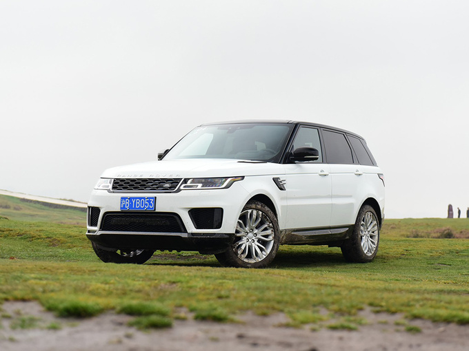 路虎   左前正45度