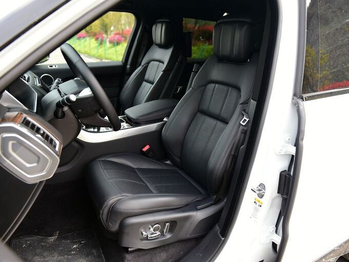 路虎   前排座椅