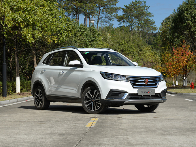 上汽荣威 18T 右前正45度