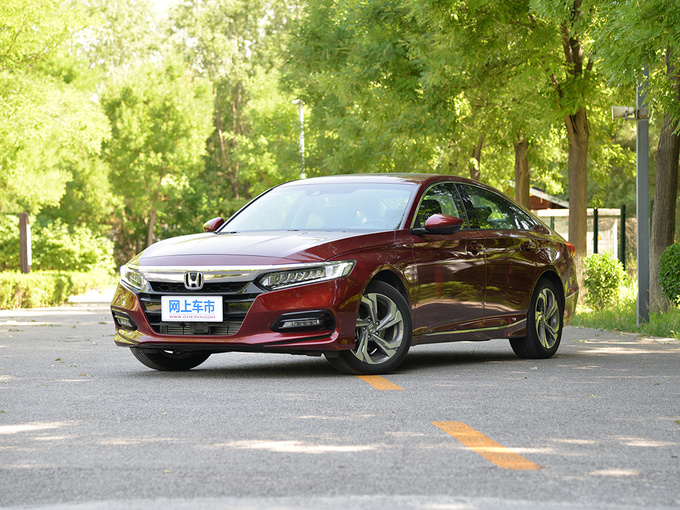 广汽本田  260TURBO 左前正45度