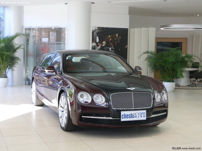 宾利  4.0T V8 平行进口版低配