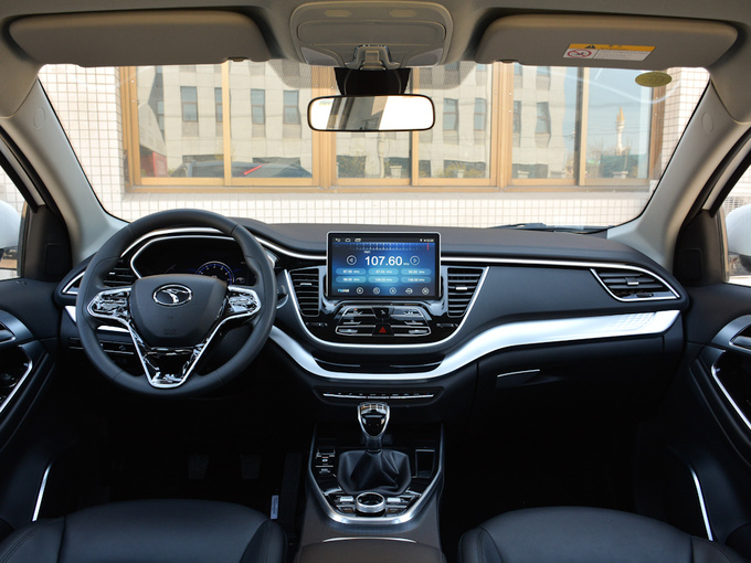 东南汽车 Prime 1.5T 大中控全景