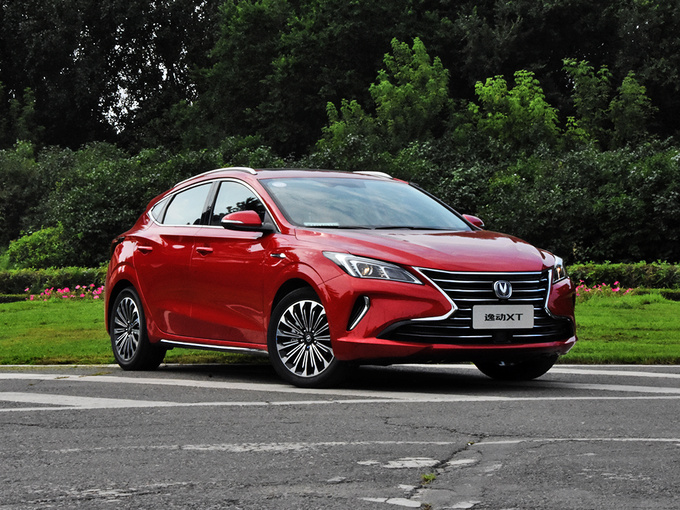 长安乘用车  1.6L GDI 右前正45度