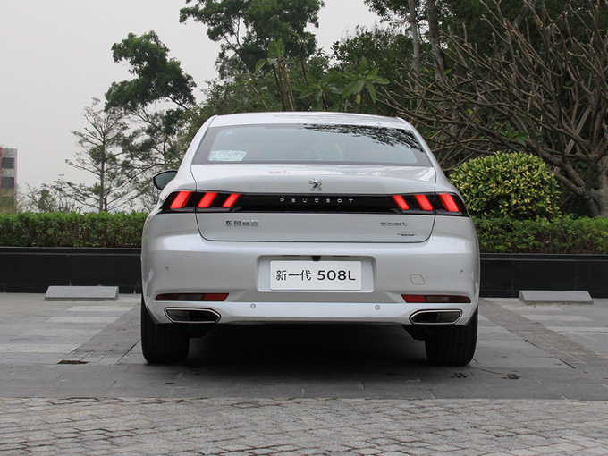东风标致  508L 400THP PureTech 激情版 正后