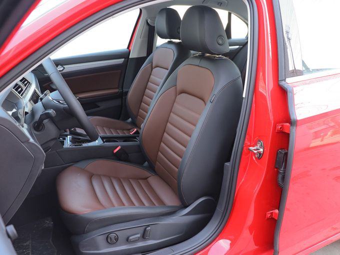 上汽大众  280TSI DSG舒适版 前排座椅