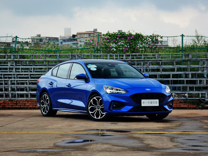 长安福特  三厢 EcoBoost 180 自动ST
