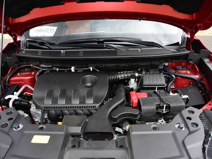 东风启辰  1.6L CVT智悦版 发动机舱
