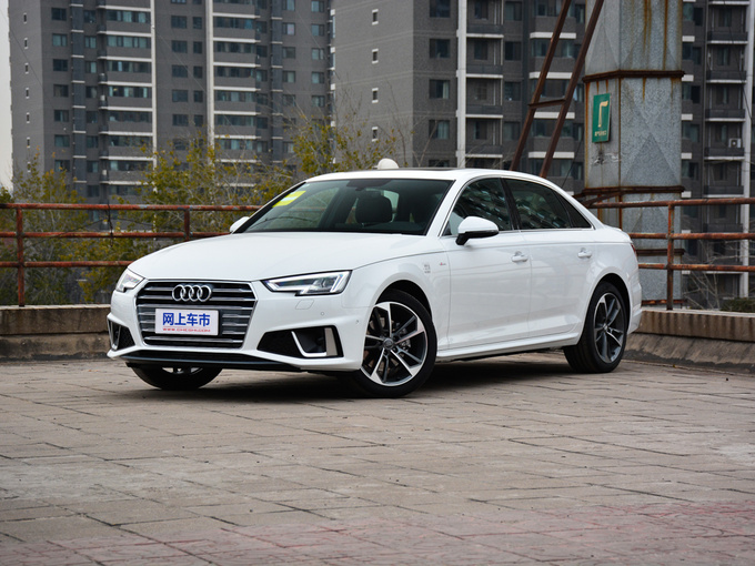 一汽奥迪  40 TFSI 时尚型 左前正45度