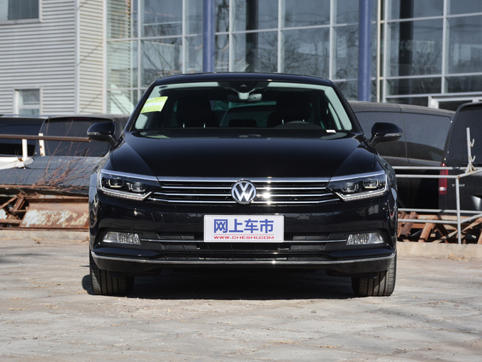 一汽-大众  330TSI DSG 正前
