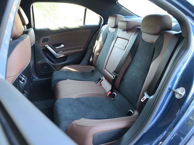 北京奔驰 A 200 L 第二排座椅