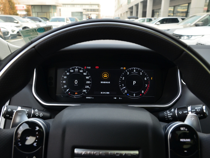 路虎  3.0 V6 HSE 仪表盘