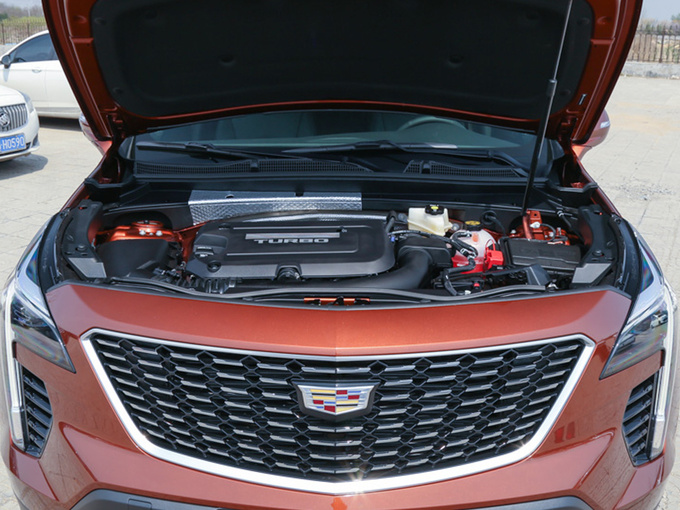 凯迪拉克(国产) 28T 发动机舱