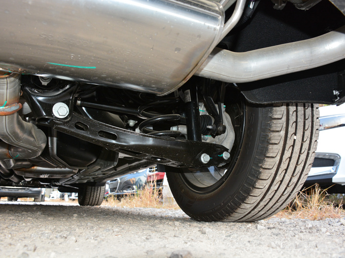 雪佛兰 Redline 550T 右后悬架