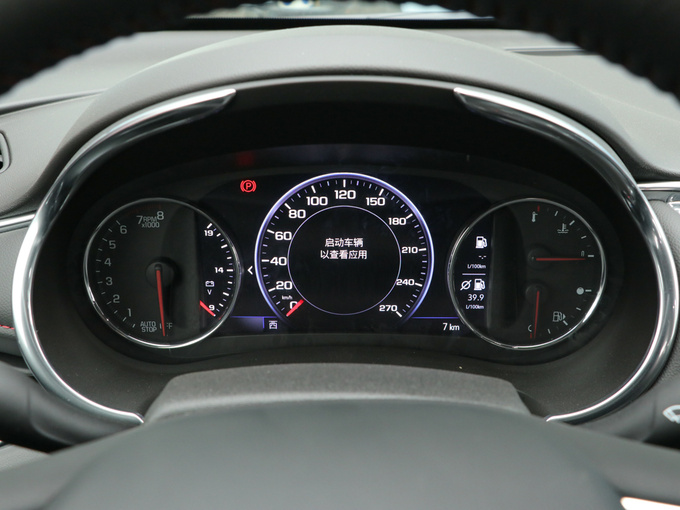 雪佛兰  Redline 550T 仪表盘