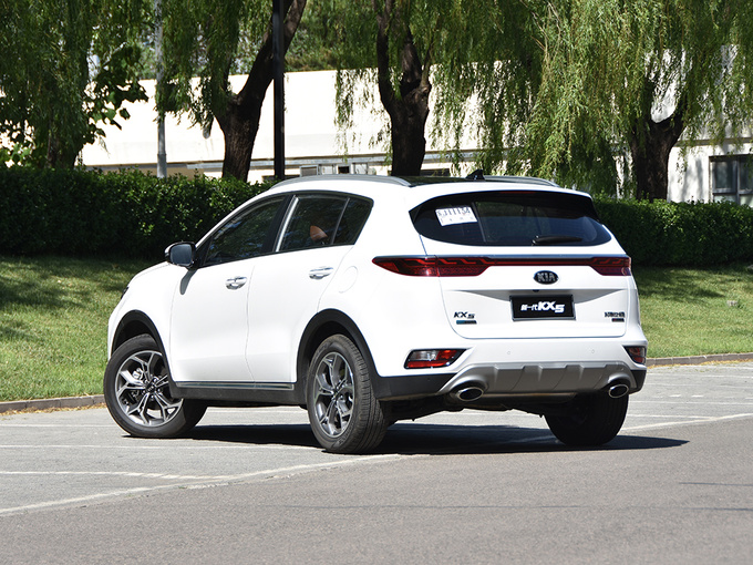 东风悦达起亚  1.6T 左后正45度