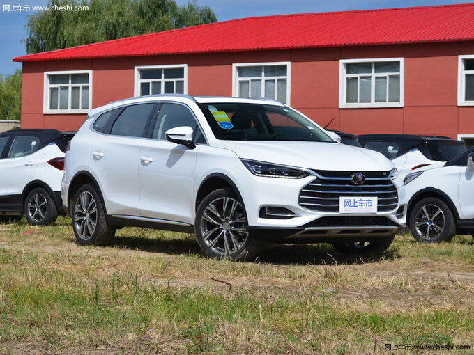 比亚迪 2.0T 自动智联尊荣型 6座