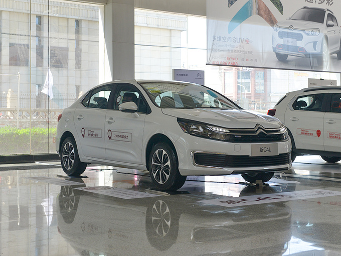 东风雪铁龙  350THP 右前正45度