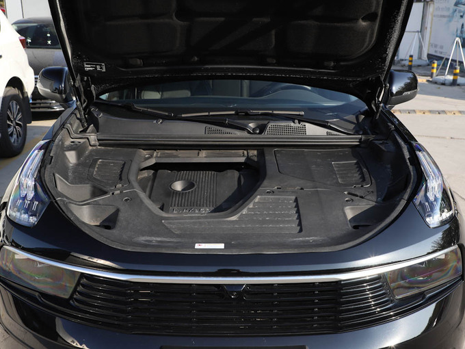 领克 2.0T 两驱型Pro版 发动机舱