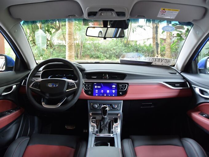 吉利汽车  升级版 1.4T 大中控全景