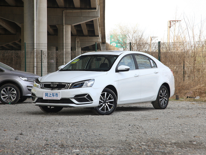 吉利汽车  领军版 1.5L CVT尊贵型 左前正45度
