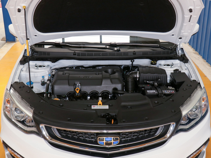 吉利汽车  升级版 1.5L CVT豪华型 发动机舱