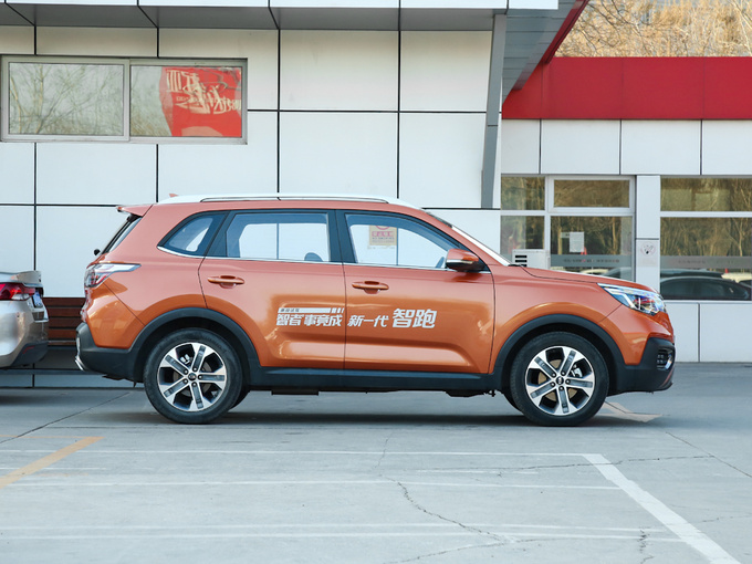 东风悦达起亚  2.0L 自动智享豪华版 正右侧