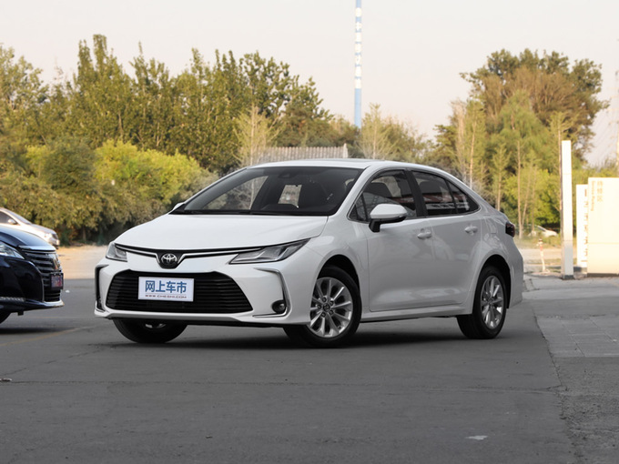 一汽丰田  1.2T S-CVT 左前正45度